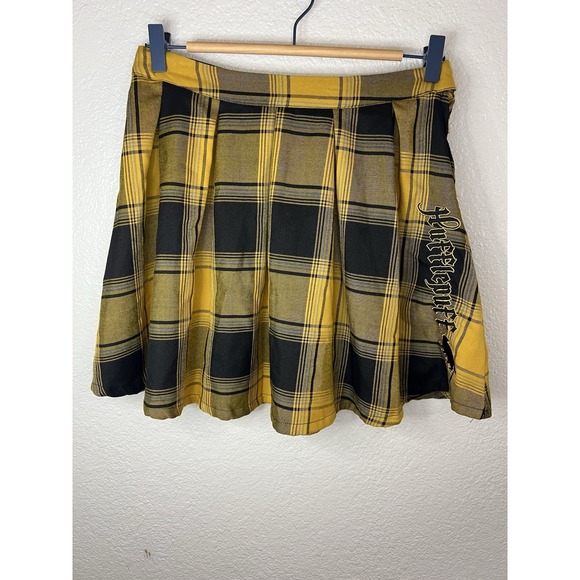 Harry Potter Dresses & Skirts - Harry Potter Hufflepuff Pleated Plaid Skirt Size M
